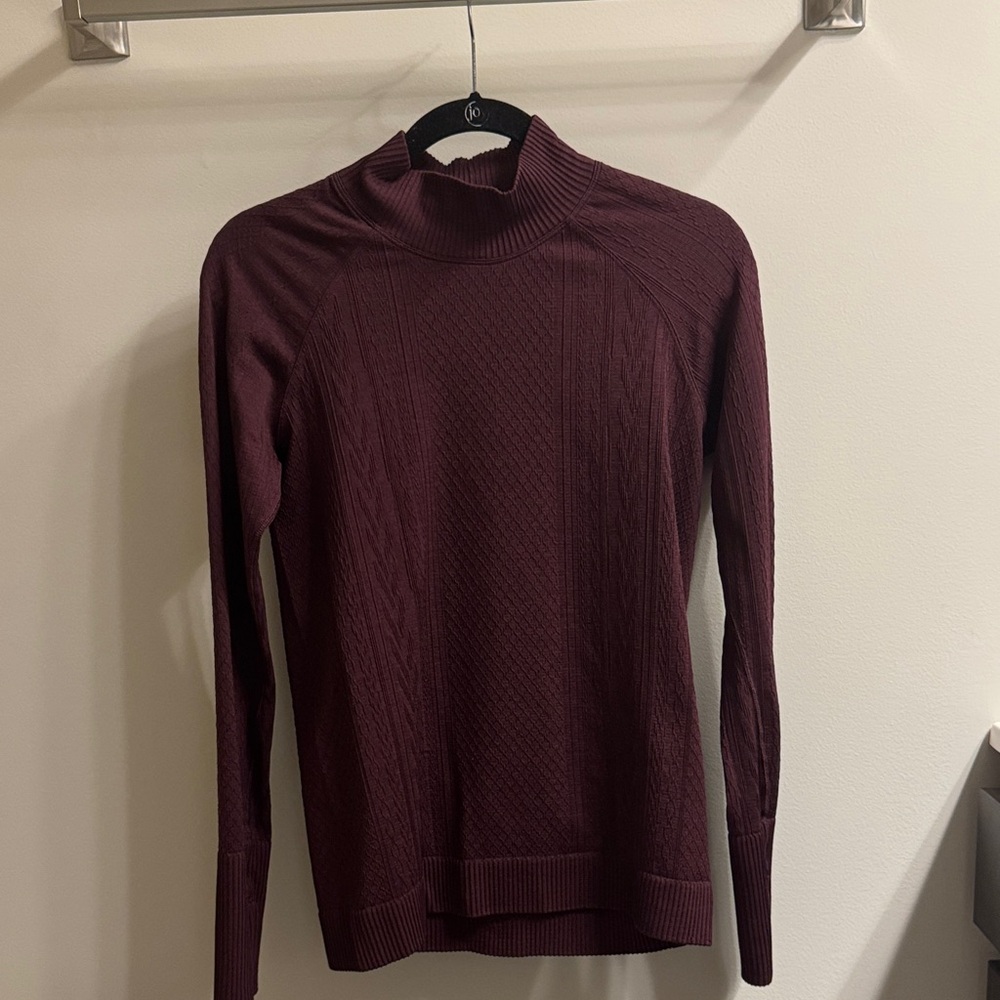 Lululemon Cable Knit Athletic Shirt